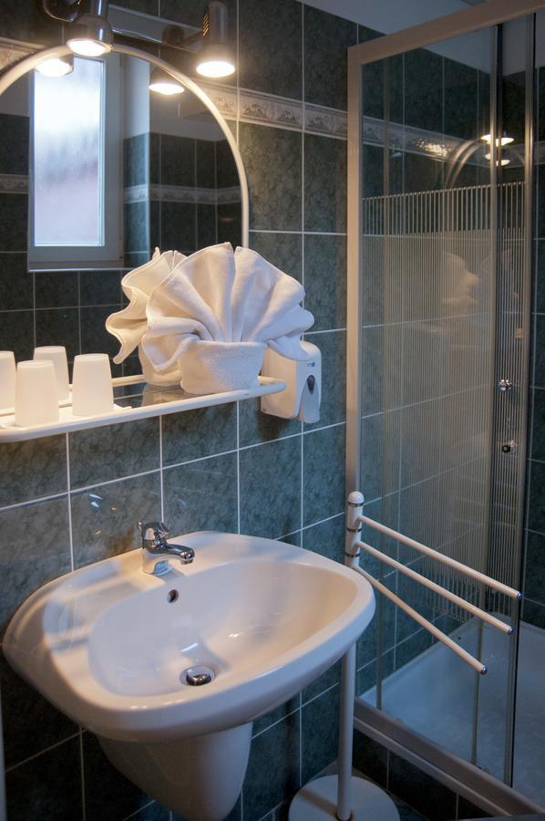 Astoria Panzio Bed & Breakfast Hévíz Dış mekan fotoğraf
