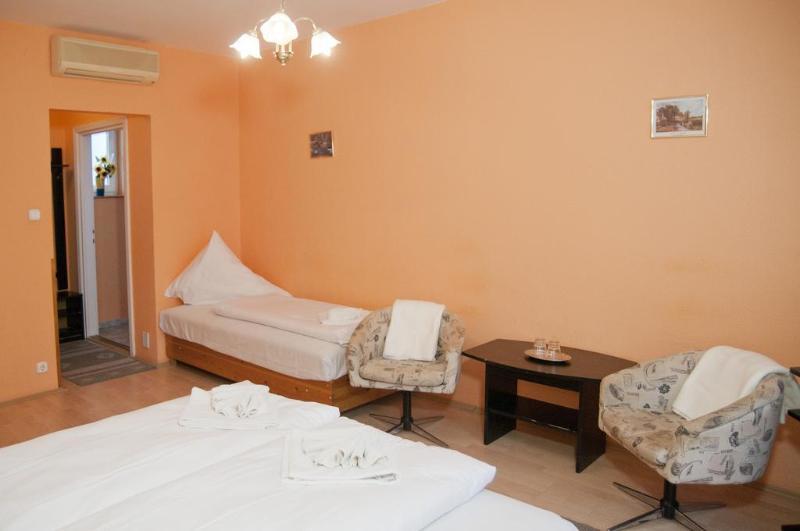 Astoria Panzio Bed & Breakfast Hévíz Dış mekan fotoğraf