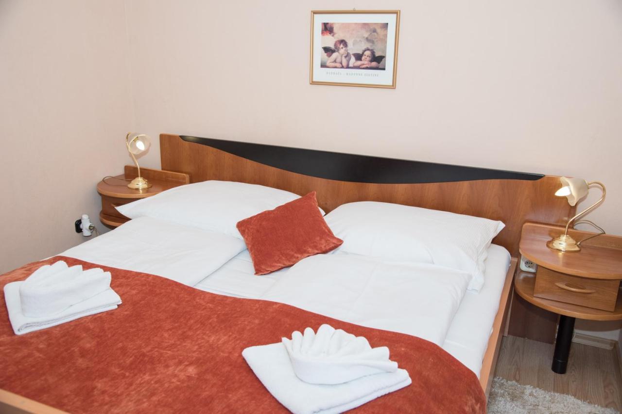 Astoria Panzio Bed & Breakfast Hévíz Dış mekan fotoğraf